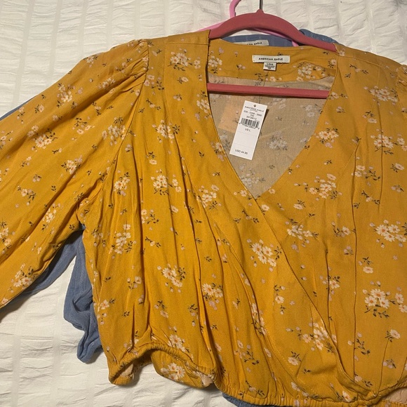 2x American Eagle Blouses SIZE LARGE - Picture 3 of 5